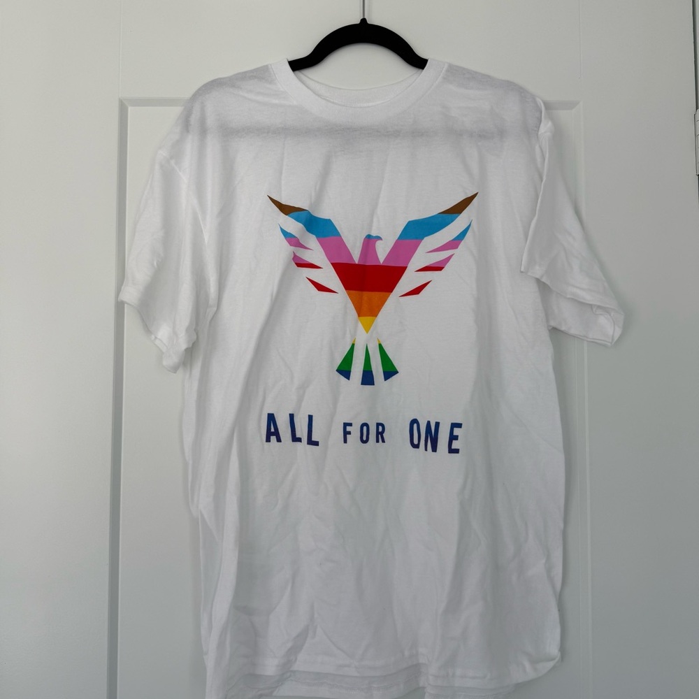 Toronto FC All For One Pride T Shirt Size L